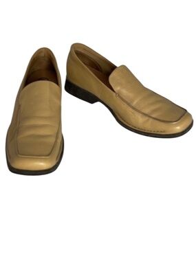 Rockport Square Toe Leather Loafers Tan Nude Moc Toe Goodyear  Welt Stitching 7